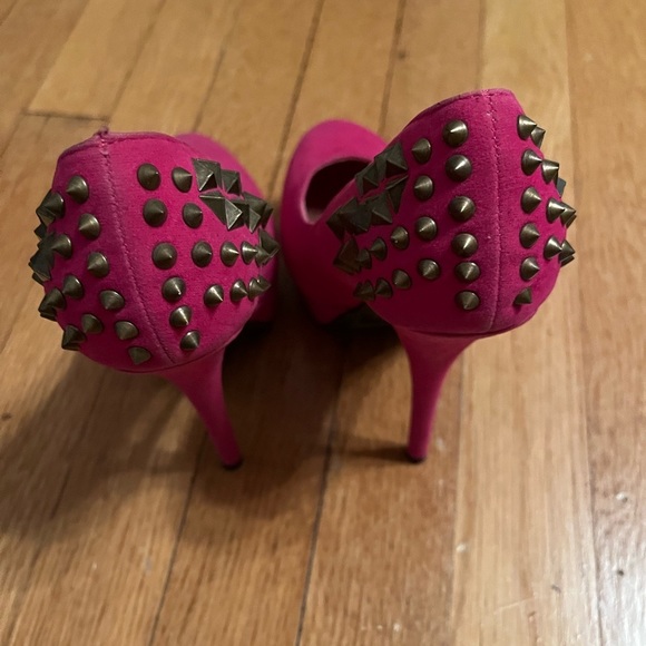 Fushia heels. Size 5 - Picture 2 of 4